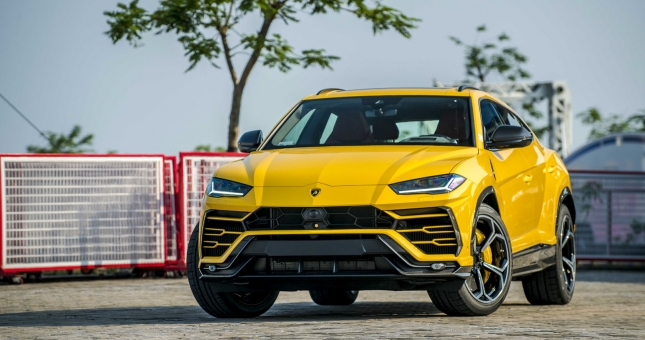 Chi tiết Lamborghini Urus thứ 4 về Việt Nam, nội thất cực đẹp