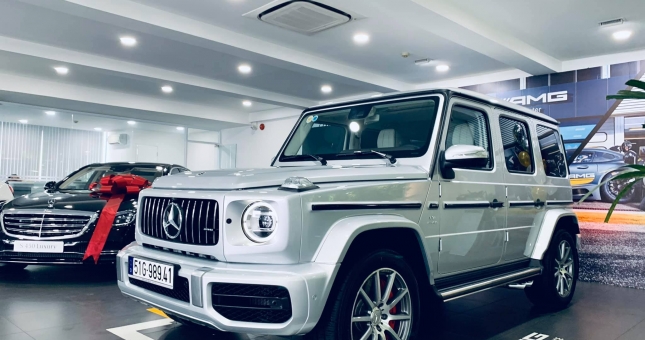 Mercedes-Benz G63 AMG 2019 chính hãng đầu tiên đến tay khách Việt