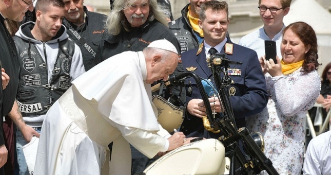 Điều đặc biệt trên chiếc Harley-Davidson cũ có giá tới 2,8 tỷ đồng