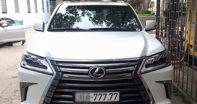 Lexus LX 570 biển “ngũ quý 7” gây tai nạn nghiêm trọng tại Hà Nội