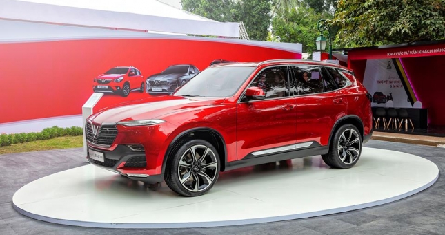 Giá tính lệ phí trước bạ xe VinFast cao hơn xe nhập khẩu