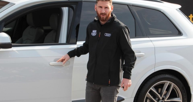 Lionel Messi sở hữu dàn siêu xe “khủng” không thua kém CR7