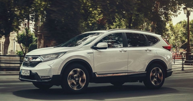 Giá Honda CR-V giảm gần 100 triệu, cạnh tranh Mazda CX-5