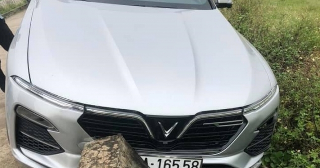 Thực hư vụ thước lái xe VinFast Lux A2.0 có giá 380 triệu đồng