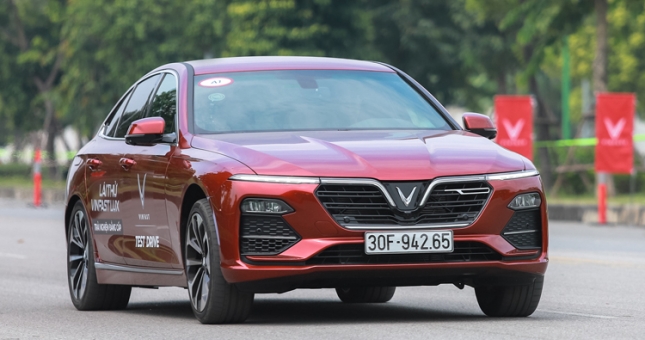 VinFast lỗ hàng trăm triệu đồng cho mỗi chiếc ô tô bán ra?