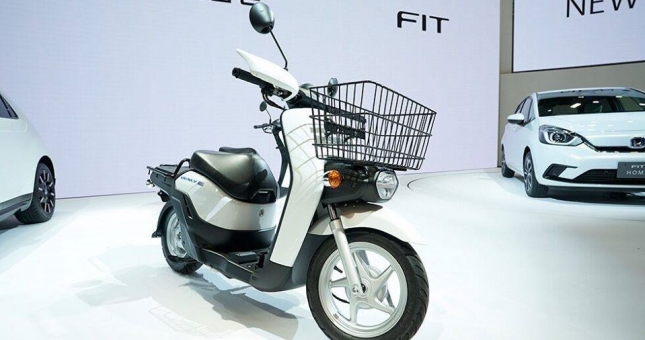 Xe máy điện Honda Benly E ra mắt, giá từ 157 triệu đồng