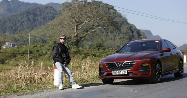 Xe VinFast xuất hiện trong MV “OK” của rapper Binz