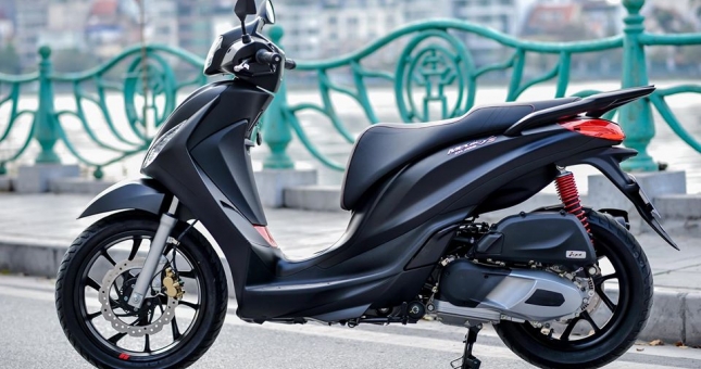 Đánh giá xe Piaggio Medley 2020: Xứng tầm đối đầu Honda SH 2020