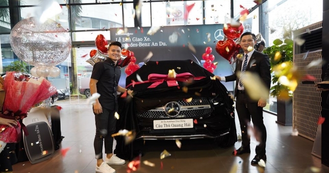 Chiếc Mercedes-Benz GLC 300 4MATIC của Quang Hải có gì đặc biệt?