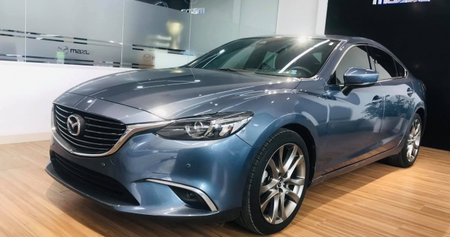 Có nên mua ô tô hàng “trưng bày” giá rẻ tại đại lý?