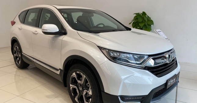 Giá xe Honda CR-V giảm 'kịch sàn', dọn kho chờ thế hệ mới rẻ hơn