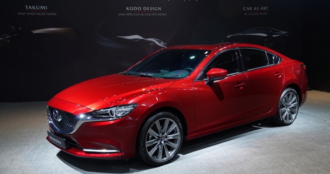 Mazda 6 2020 chính thức ra mắt tại Việt Nam, giá rẻ như xe hạng C