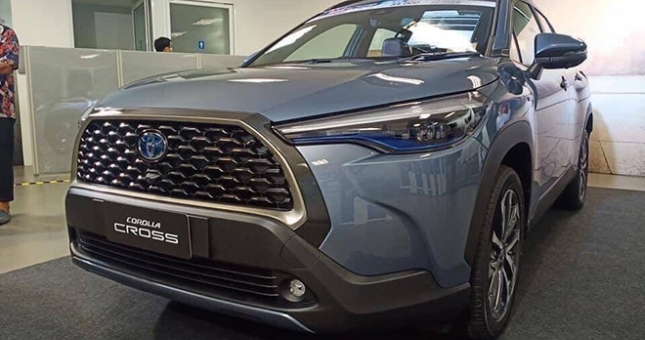 Toyota Corolla Cross 2021 chính thức ra mắt, giá từ 714 triệu đồng