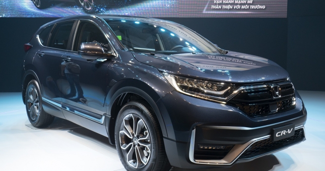 Giá xe Honda CR-V 2020 giảm mạnh trong tháng “cô hồn”