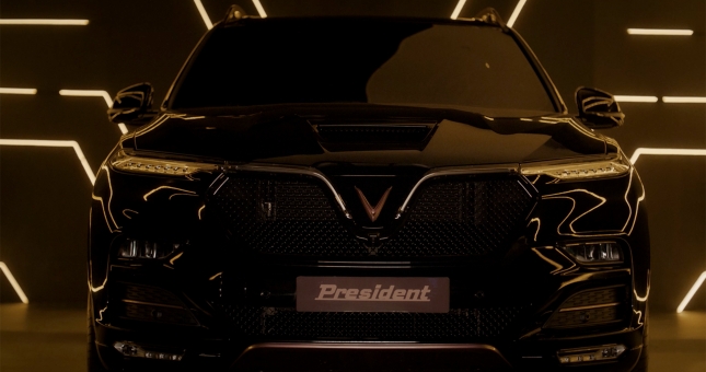 VIDEO: 45 giây toàn cảnh xe VinFast President từ trong ra ngoài
