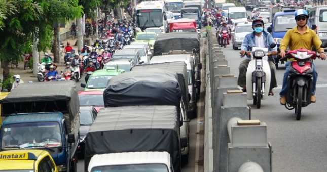 Cấm xe tải nhỏ vào nội thành Hà Nội giờ cao điểm