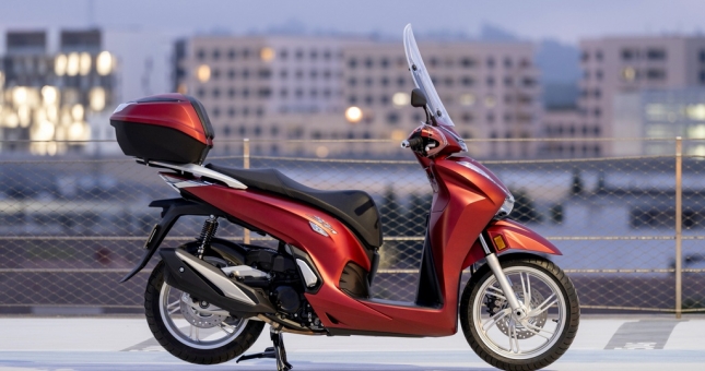 Ảnh thực tế Honda SH 350i 2021 vừa ra mắt