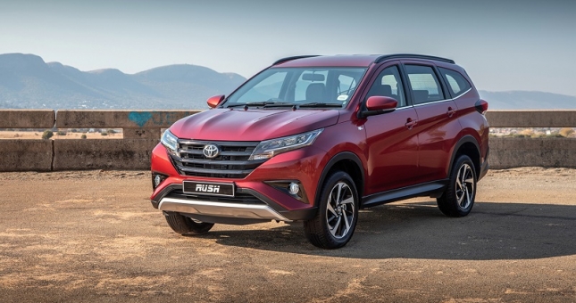 Toyota Rush nhận ưu đãi lớn dịp cuối năm