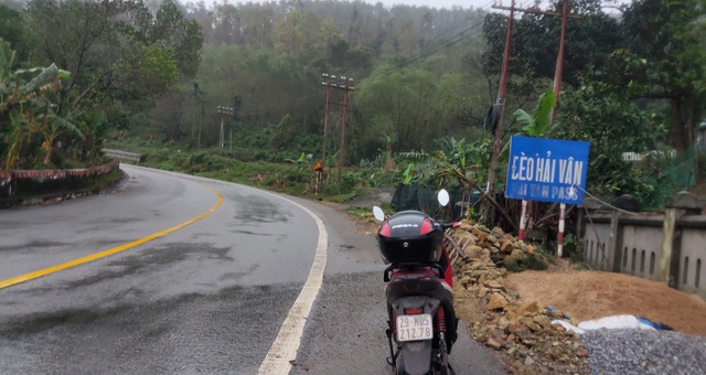 'Choáng' với chàng trai đi xuyên Việt bằng xe máy điện Pega-S