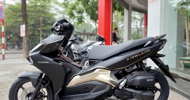 Giá xe Honda Air Blade 2020 'ngược dòng' giảm mạnh, thấp hơn niêm yết