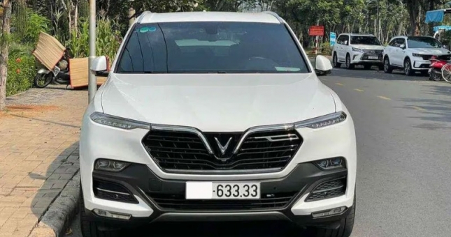 VinFast Lux SA2.0 biển số “tứ quý” 3 được rao bán với mức giá khó tin