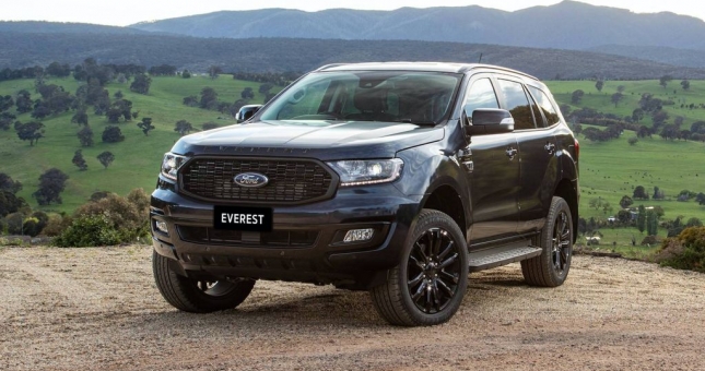 Đối thủ của Fortuner, SantaFe bất ngờ ra mắt, giá hơn 1,112 tỷ đồng