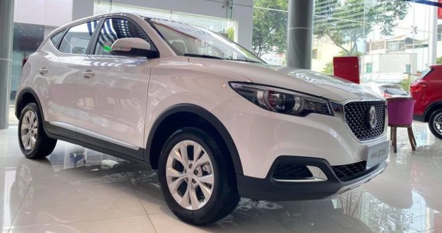 Đối thủ cạnh tranh Kia Seltos nhưng giá lại rẻ hơn Morning, Fadil