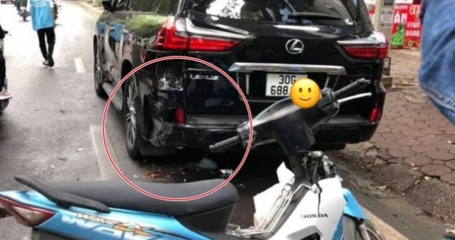 Nam shipper tông vào Lexus LX570 gần 10 tỷ đồng, dự đoán cái kết