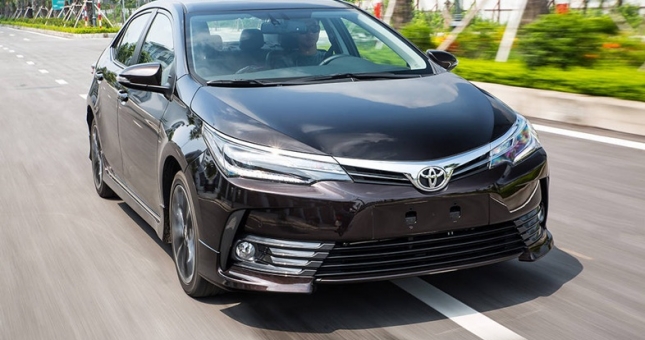 Toyota Corolla Altis bị triệu hồi tại Việt Nam do lỗi bơm xăng