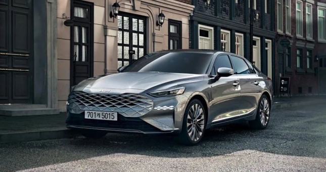 Đối thủ của VinFast Lux A2.0 ra mắt với giá rẻ bất ngờ