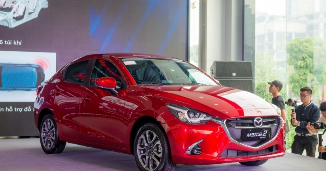Mazda2 2018 chính thức ra mắt tại Hà Nội: Nhiều công nghệ mới, màu nội thất mới