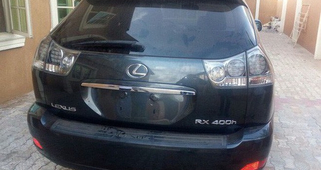 Lexus RX400h được Cục Điều tra chống Buôn lậu đấu giá với giá khởi điếm 120 triệu