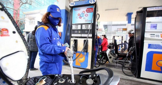 Giá xăng dầu giảm mạnh ngay ngày đầu tiên của năm 2019