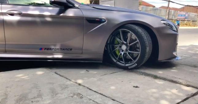 Xem dân chơi Việt bày cách leo vỉa bằng xe BMW gầm thấp