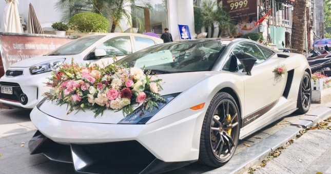 Siêu xe Lamborghini Gallardo Superleggera độc nhất Việt Nam làm xe hoa