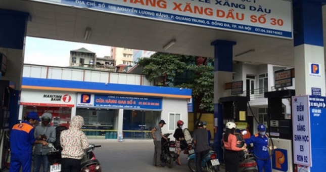 Mồng 1 tết, người dân Hà Nội sẽ khó tìm chỗ đổ xăng