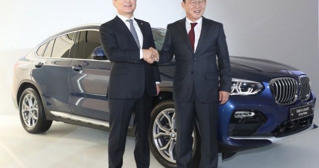 HLV Park Hang Seo được tặng thêm một chiếc BMW X4