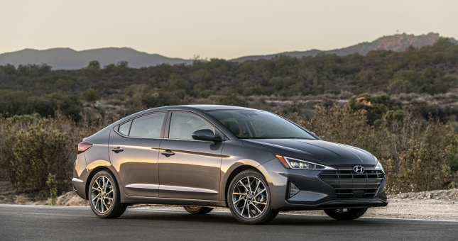 Hyundai Elantra 2019 sắp đến tay người Việt