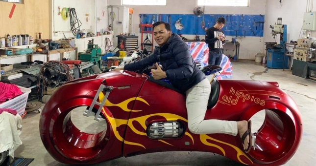Siêu mô tô Tron Light Cycle tiền tỉ chính thức về tay đại gia Phúc XO