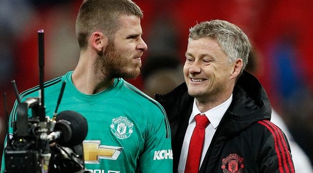 MU đánh sập Wembley: 60 phút Ole-ball và 30 phút De Gea