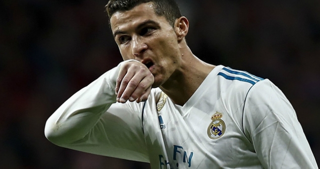 Real Madrid đã tẩy chay Ronaldo phũ phàng như thế nào?