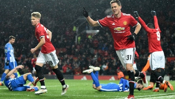 MU - Brighton: Bầy Quỷ “khát máu”