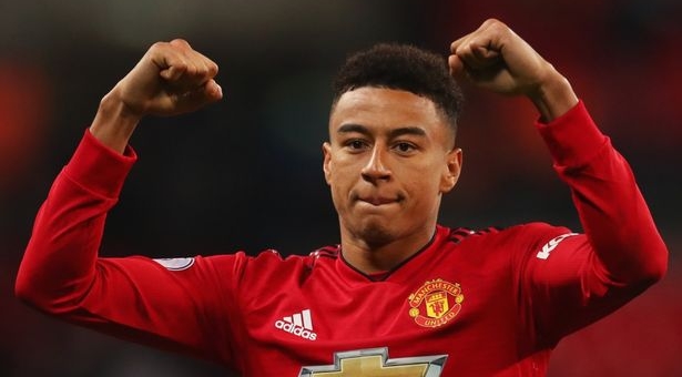 Beckham không phải người duy nhất nhận 'chiếc giày bay'