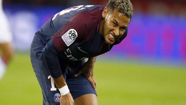 Neymar báo 'tin vui' cho MU ở Champions League