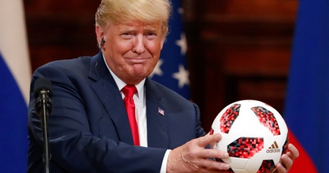 Tống thổng Mỹ Donald Trump từng là cầu thủ bóng đá