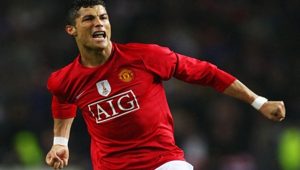 VIDEO: Top 10 bàn thắng đẹp nhất của MU ở Champions League