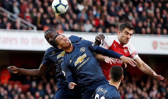 Vận đen theo đuổi, MU thất bại cay đắng trước Arsenal