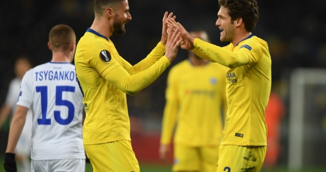 Giroud lập hattrick, Chelsea hủy diệt Dynamo Kyiv 5-0