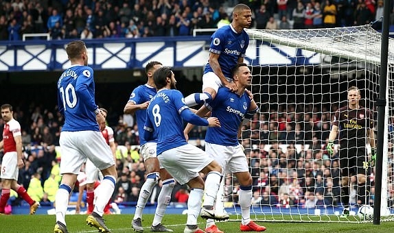 Bất lực trước Everton, Arsenal bỏ lỡ cơ hội vào top 3