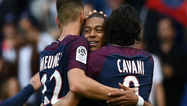 Chuyển nhượng ngày 23/5: Bại tướng 'tỏ tình' với MU